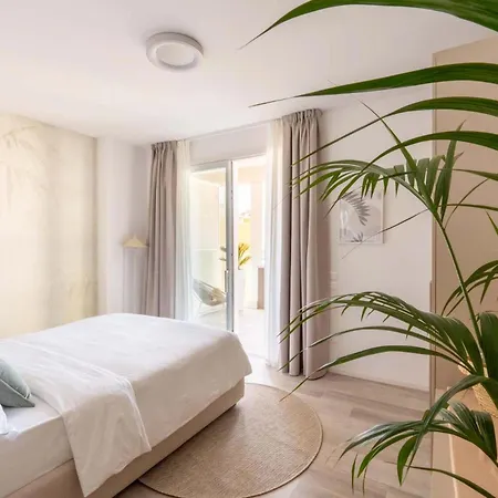 Vibra Tahiti Deluxe Apartament *