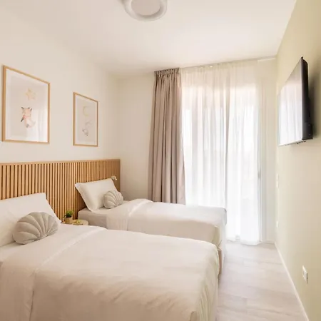 Vibra Tahiti Deluxe Apartament *